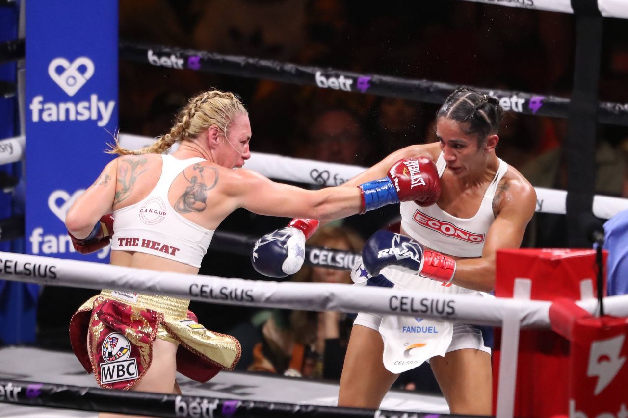 Măsura radicală luată de Amanda Serrano, pugilista-fenomen care a unificat titlurile WBA, WBC, IBF, WBO, IBO şi Ring Magazine!_13