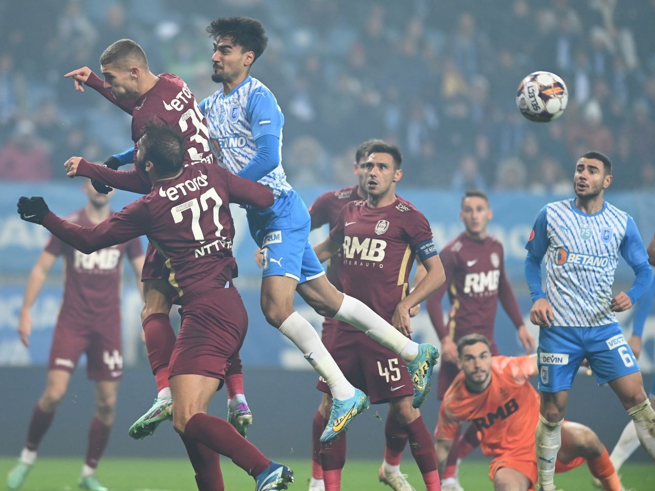 Pentru ce sume luptă CFR Cluj și Corvinul Hunedoara în preliminariile Conference League. Cât vor primi dacă se califică_5