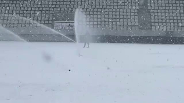 Cum arată gazonul de pe Arcul de Triumf, cu câteva ore înainte de Dinamo - Oțelul Galați_11