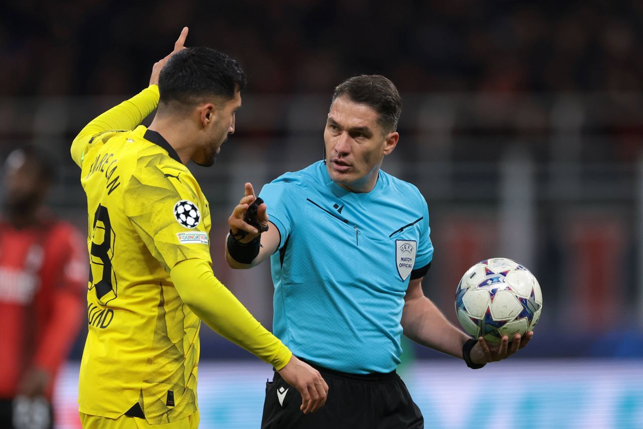 Istvan Kovacs și restul arbitrilor ar putea da explicații în fața suporterilor, în timpul meciurilor! Idee revoluționară în arbitraj_1