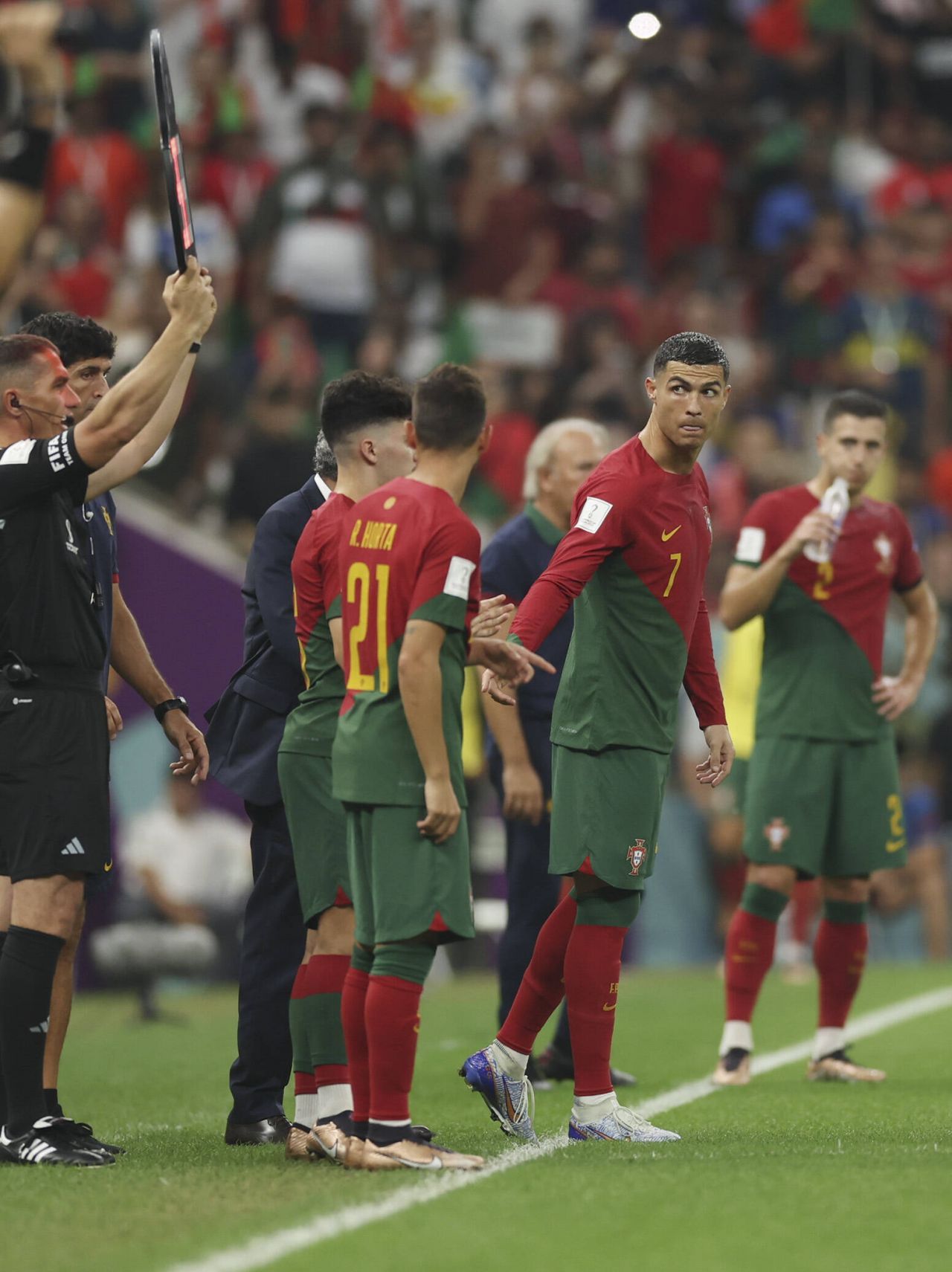Istvan Kovacs și restul arbitrilor ar putea da explicații în fața suporterilor, în timpul meciurilor! Idee revoluționară în arbitraj_2