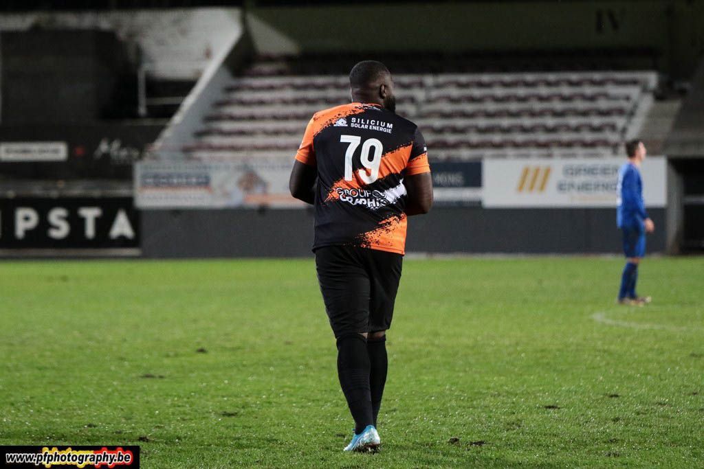 Harlem Gnohere, acum cât doi bizoni, a debutat la noua echipă! Cum arată fostul atacant al lui Dinamo și FCSB_9