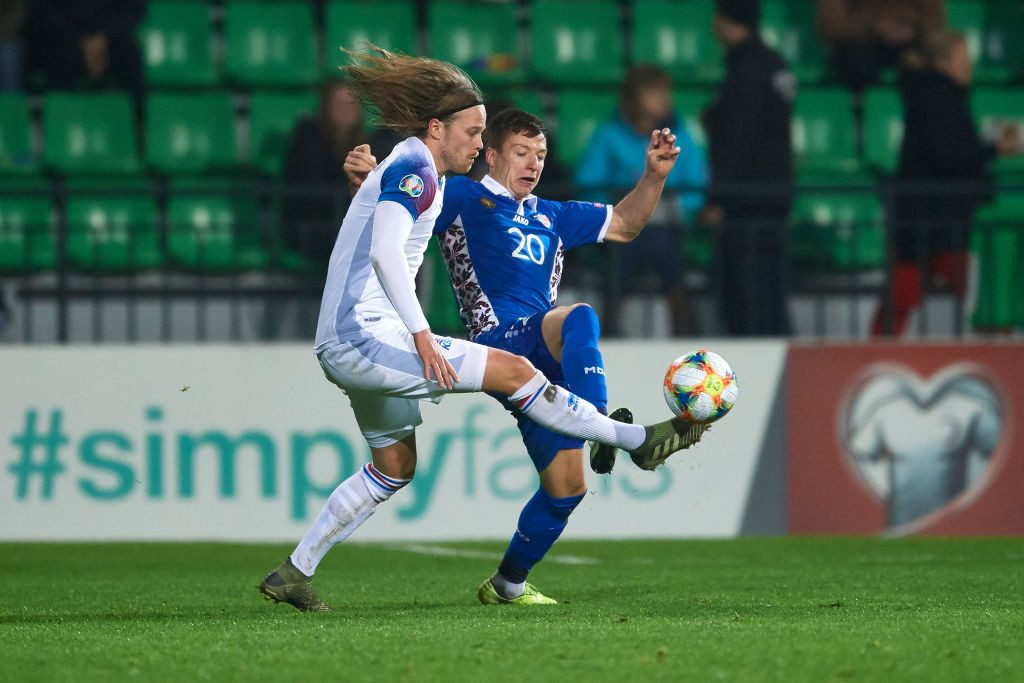 El e jucătorul străin care a ratat &icirc;n ultimul meci calificarea la Euro 2024, dar vrea să fie &icirc;n tribune la duelurile Rom&acirc;niei