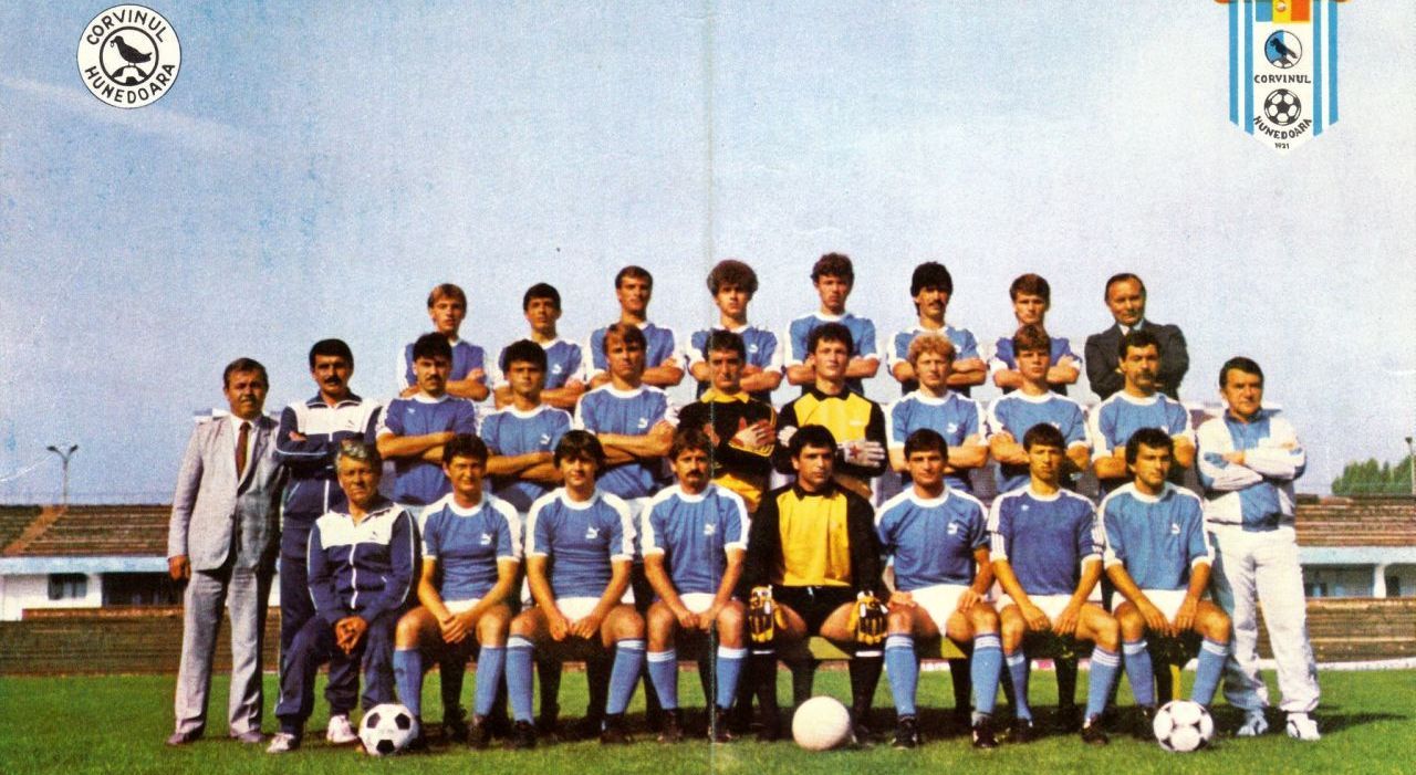 Corvinul, în sferturile Cupei României, după 35 de ani: cine sunt fotbaliștii care evoluau la Hunedoara în 1988 _1