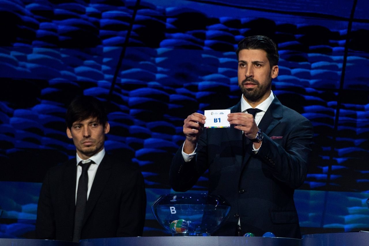 Sunetele porno de la tragerea la sorți pentru EURO 2024. Ce i-a spus Khedira unui oficial rom&acirc;n despre gluma de prost gust