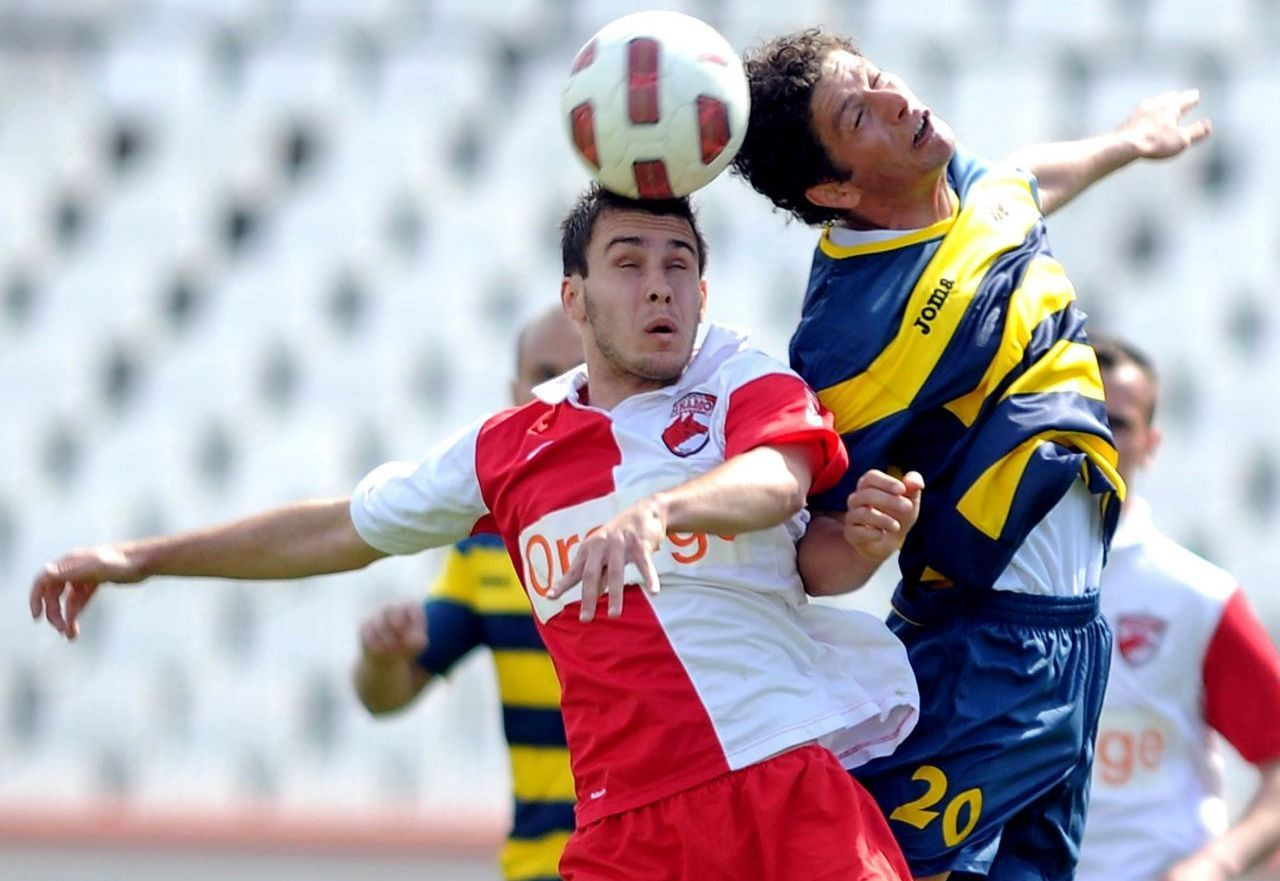 Fotbalistul mare speranță a Rom&acirc;niei născut &icirc;n Germania, dat afară de la echipă după 1 minut jucat &icirc;n tur!