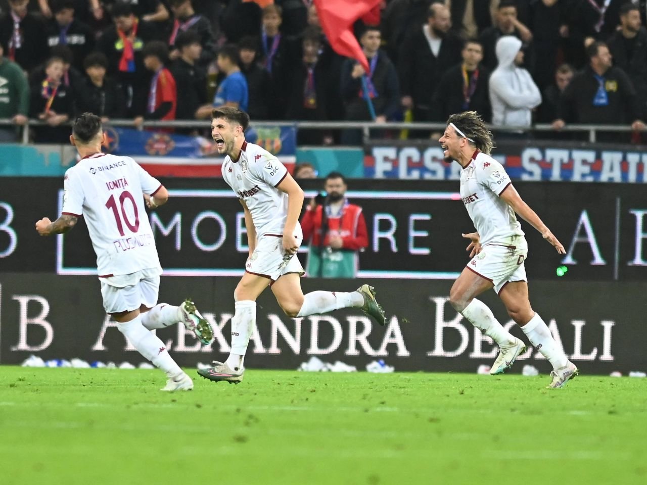 Rapid - FC Voluntari 1-2. Încă un eșec acasă pentru giuleșteni! Galeria și-a pierdut răbdarea_2