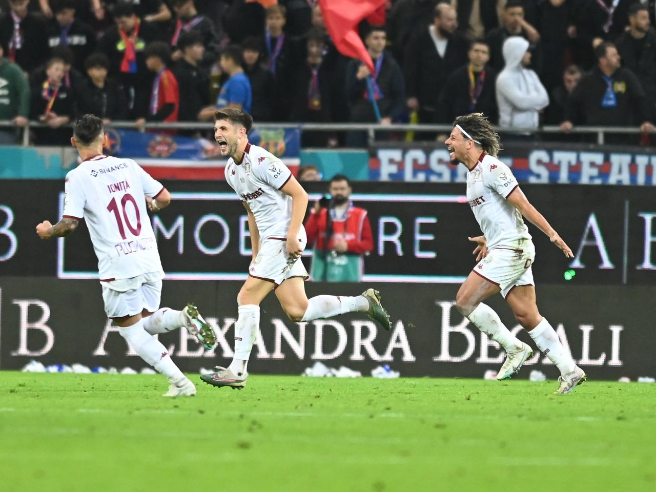 Rapid - FC Voluntari 1-2. Încă un eșec acasă pentru giuleșteni! Galeria și-a pierdut răbdarea_2