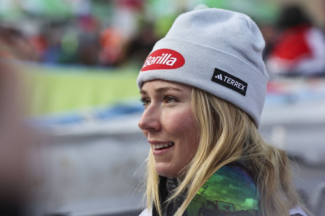 Mikaela Shiffrin și restul lumii! Americanca a făcut senzație la St. Moritz_11