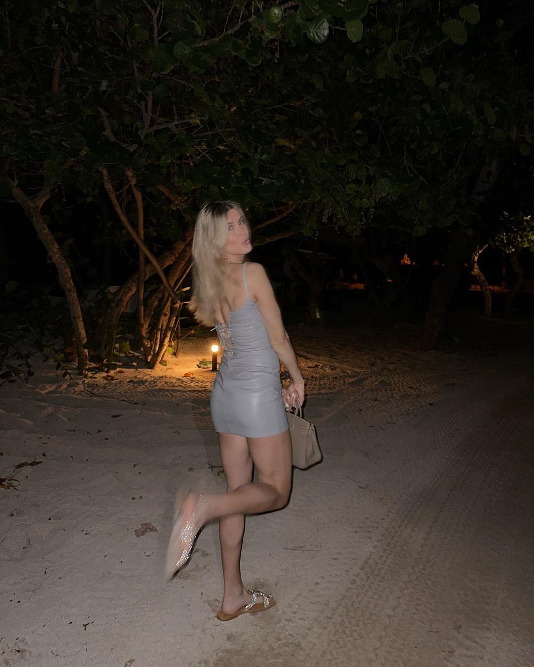 „Apucă-te de OnlyFans!” Eugenie Bouchard a ajuns ținta criticilor fanilor tenisului_16