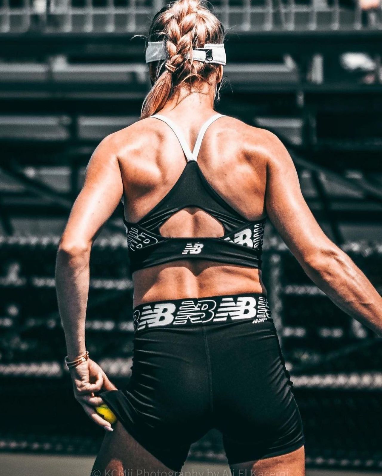 „Apucă-te de OnlyFans!” Eugenie Bouchard a ajuns ținta criticilor fanilor tenisului_33