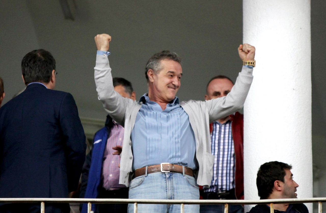 Rasism, violenta extrema si amenintari cu moartea! Cine sunt ULTRASII care l-au SPERIAT pe Mircea Lucescu_5
