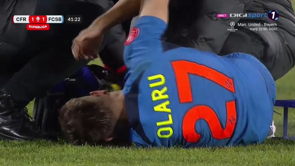 Pierdere importantă pentru FCSB! Darius Olaru a ieșit pe brațe, în finalul primei reprize cu CFR Cluj_12