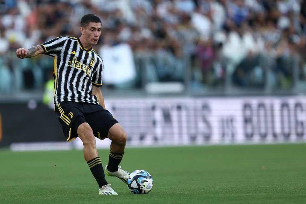 AS Roma îi ia cel mai talentat tânăr jucător lui Juventus! Romanii plătesc o avere pe 