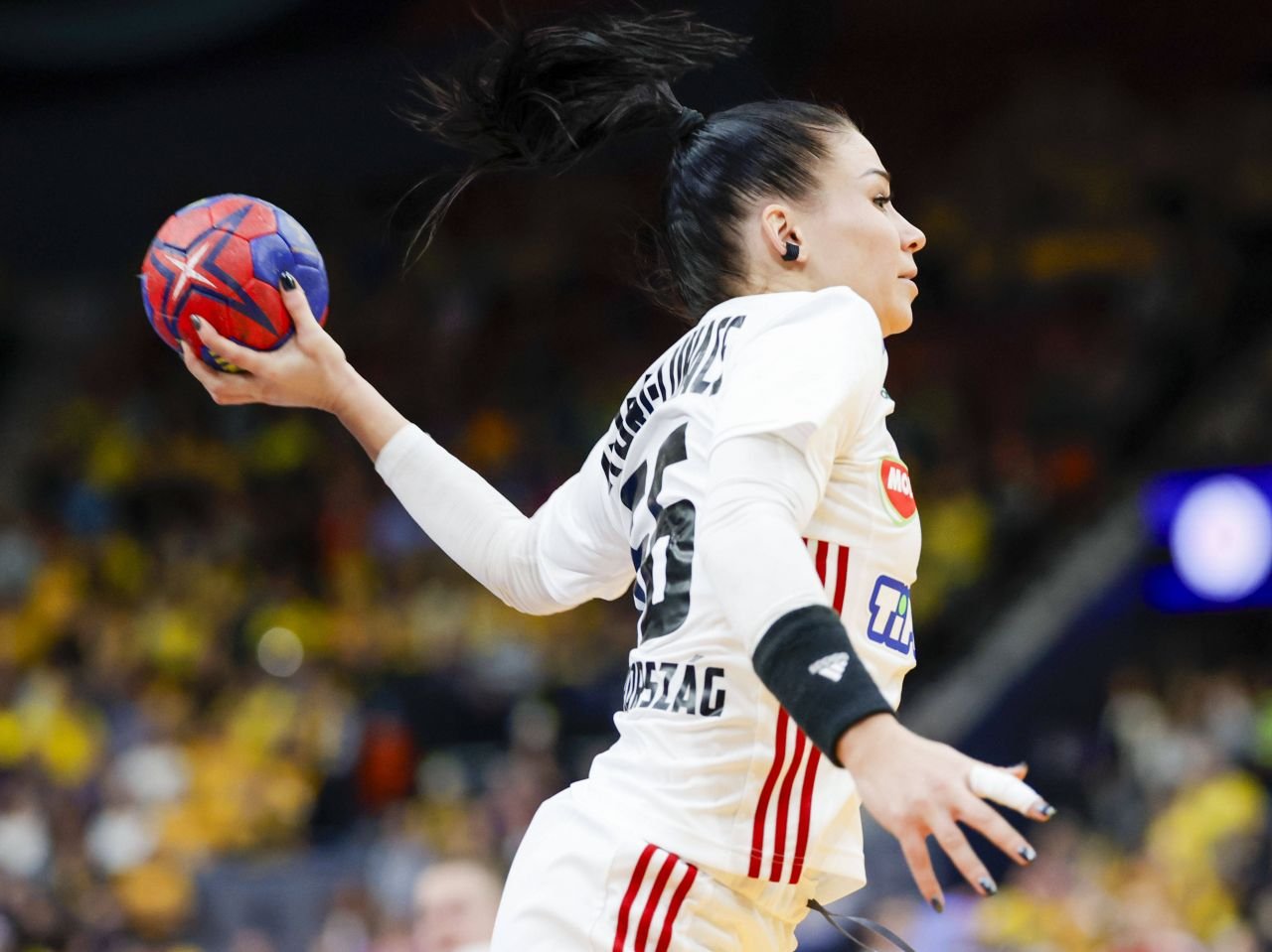 Reacția presei maghiare după ce Ungaria s-a calificat la Turneul Preolimpic de handbal feminin. 
