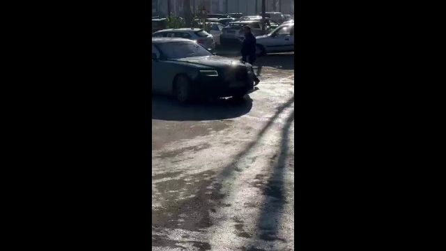 Milionarul Gigi Becali a rămas fără combustibil la Rolls Royce-ul de sute de mii de euro! Imagini incredibile _4