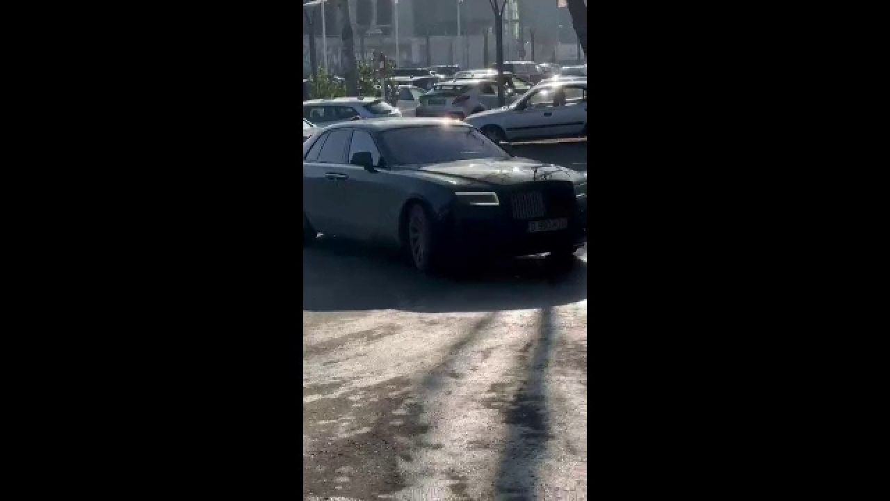 Milionarul Gigi Becali a rămas fără combustibil la Rolls Royce-ul de sute de mii de euro! Imagini incredibile _5