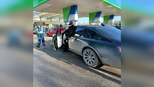 Milionarul Gigi Becali a rămas fără combustibil la Rolls Royce-ul de sute de mii de euro! Imagini incredibile _8