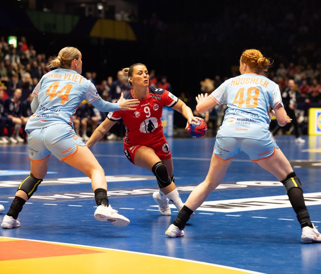 Știm primele două echipe calificate în semifinalele Campionatului Mondial de handbal feminin!_3