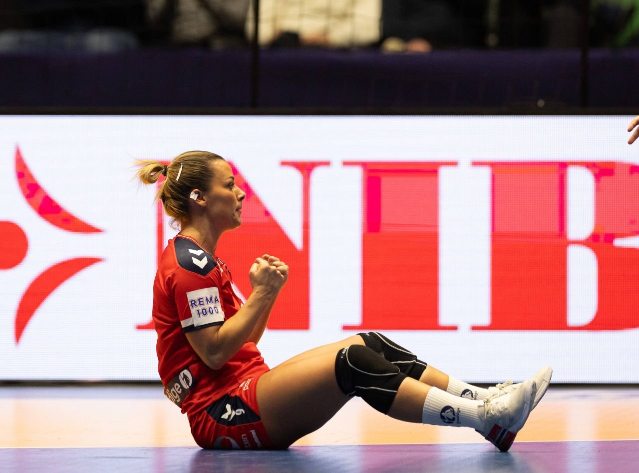 Știm primele două echipe calificate în semifinalele Campionatului Mondial de handbal feminin!_5
