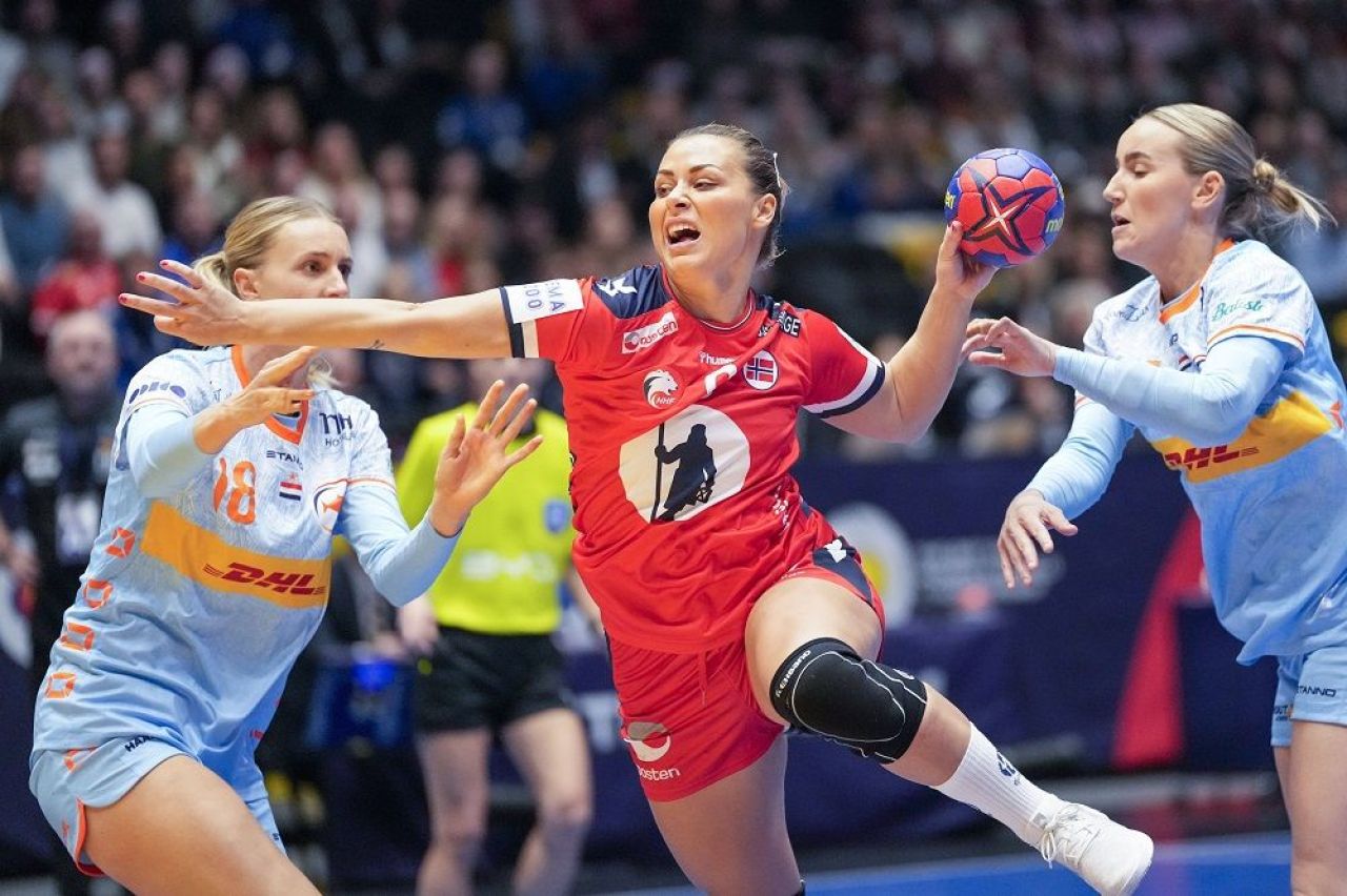 Știm primele două echipe calificate în semifinalele Campionatului Mondial de handbal feminin!_6