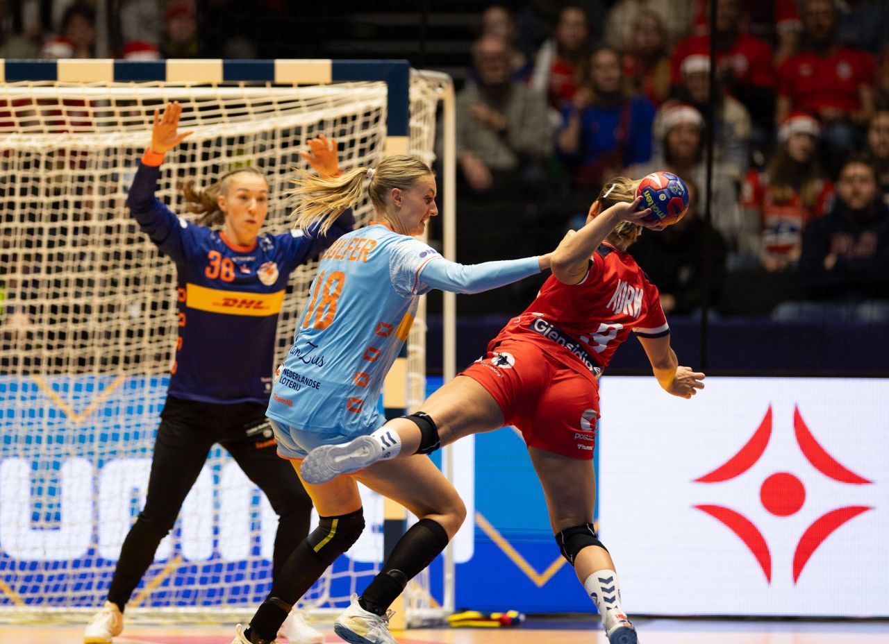 Știm primele două echipe calificate în semifinalele Campionatului Mondial de handbal feminin!_1