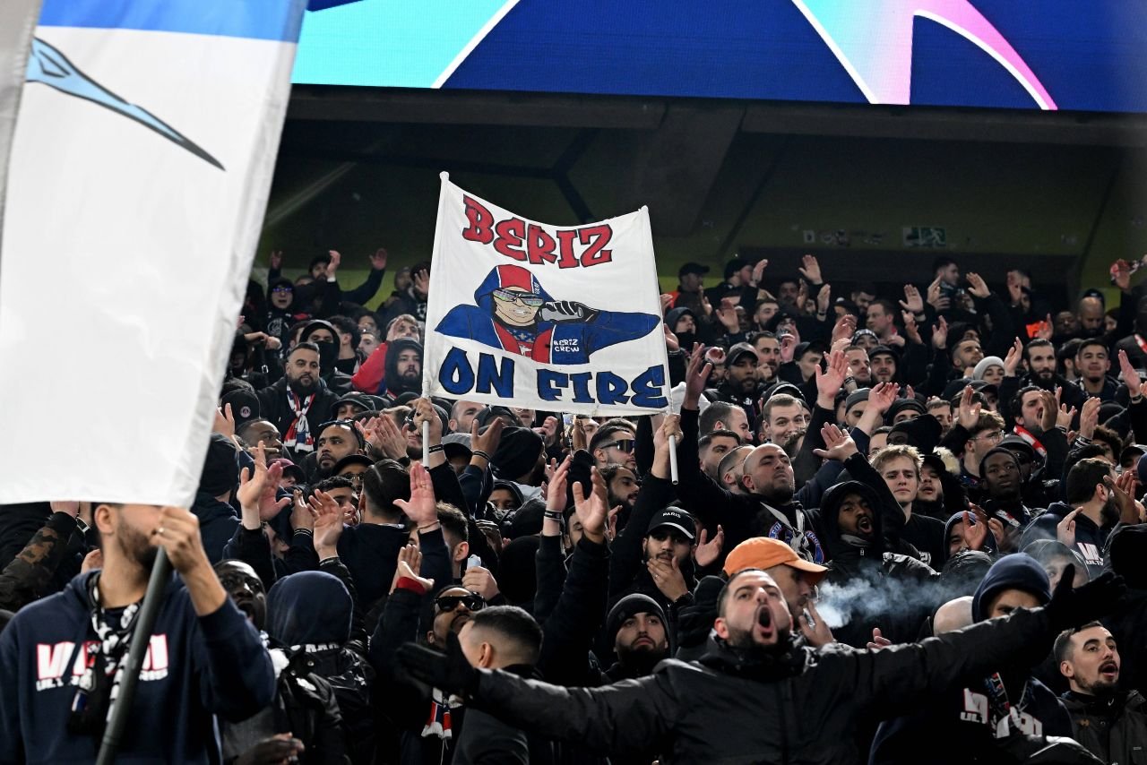 Atmosferă superbă la Borussia Dortmund - PSG! Cele mai tari imagini cu suporterii de pe ”Signal Iduna Park”_15