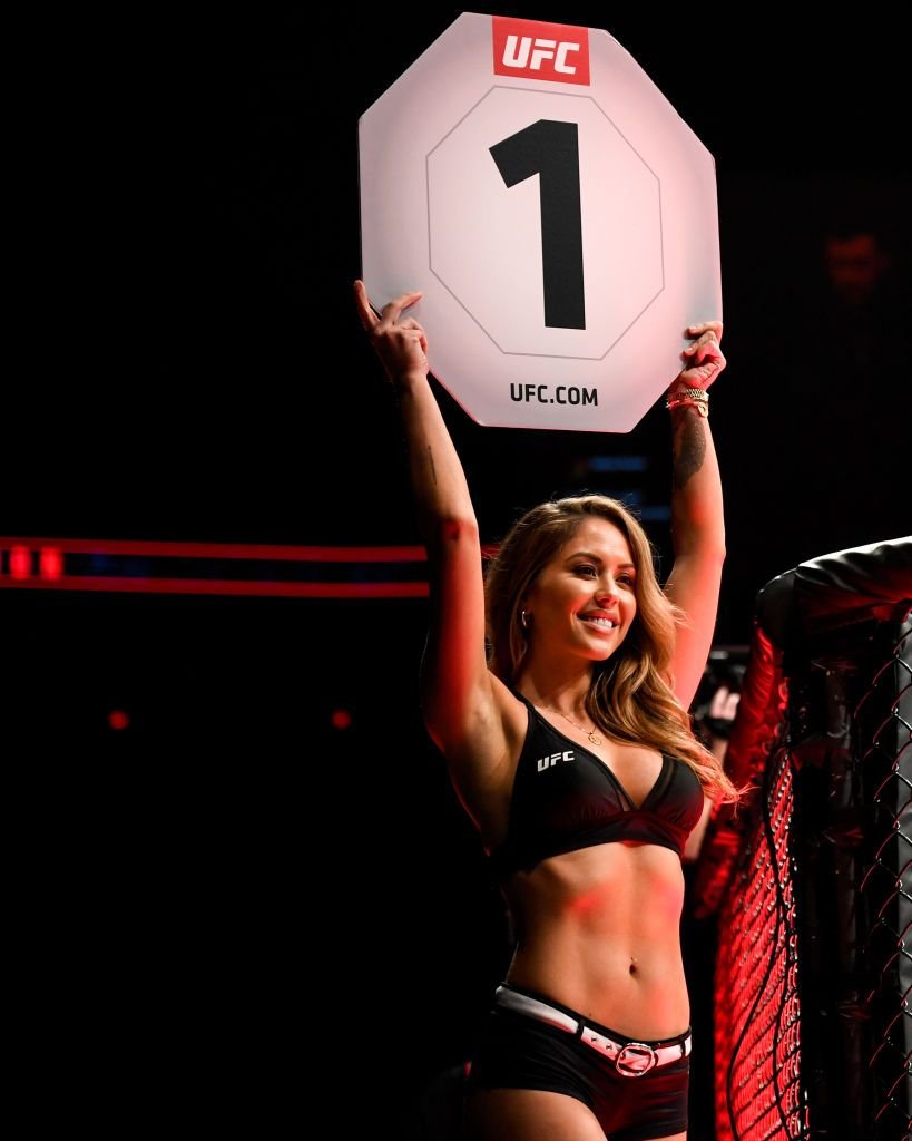 Anunțul neașteptat făcut de cea mai sexy Ring Girl din UFC la premiile World MMA: „E ultima dată!” _14