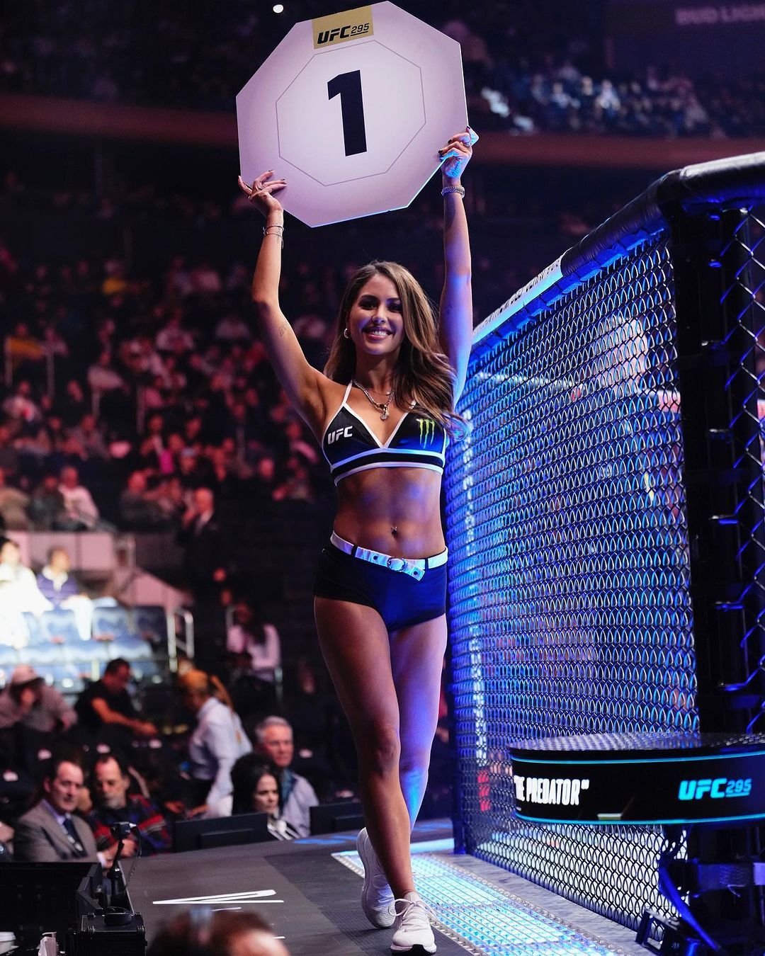 Anunțul neașteptat făcut de cea mai sexy Ring Girl din UFC la premiile World MMA: „E ultima dată!” _17