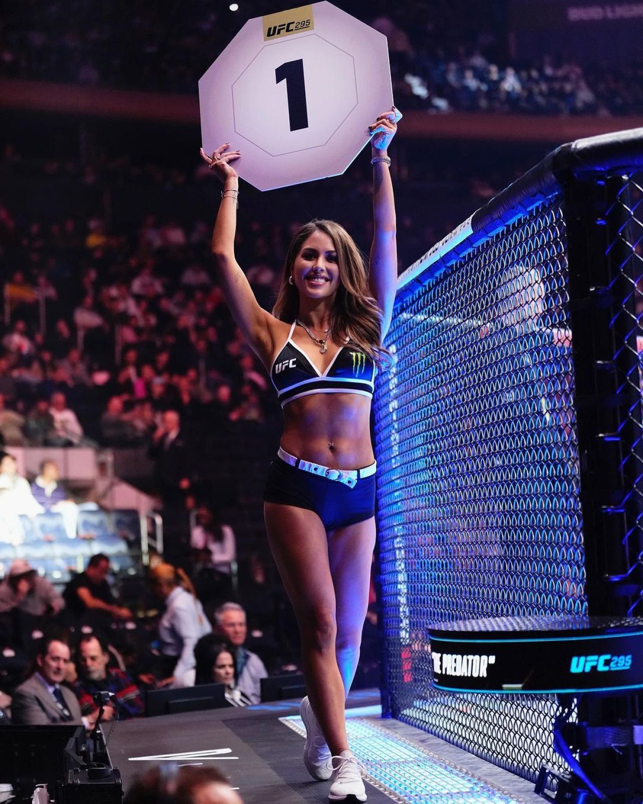 Anunțul neașteptat făcut de cea mai sexy Ring Girl din UFC la premiile World MMA: „E ultima dată!” _17
