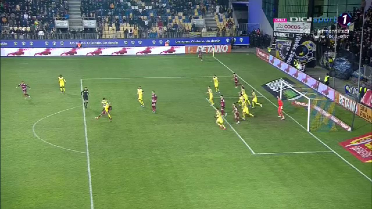 Penalty neacordat pentru Rapid în meciul cu Petrolul? Cum au comentat specialiștii_6