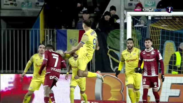 Penalty neacordat pentru Rapid în meciul cu Petrolul? Cum au comentat specialiștii_15