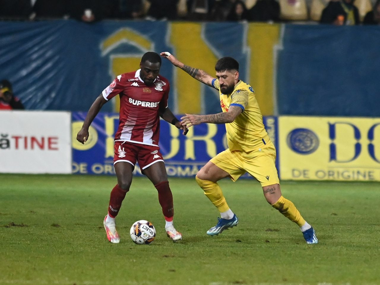 &bdquo;M&acirc;nca-ți-aș gura ta!&rdquo; Paul Papp a răbufnit după meciul cu Rapid: &bdquo;Noi mai mult ne... pe la spate&rdquo;