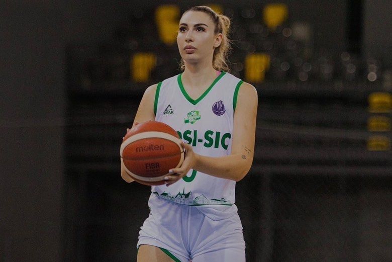 Sarah Dumitrescu a dezvăluit câți bani îi trimitea lunar Anamaria Prodan în SUA: „Mă întrebam de ce eu nu am”_6