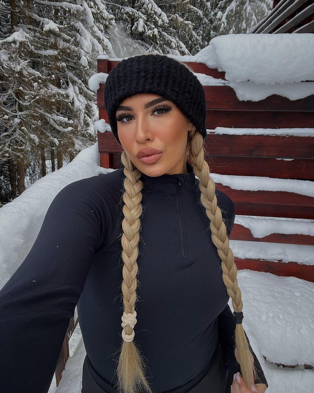 Sarah Dumitrescu a dezvăluit câți bani îi trimitea lunar Anamaria Prodan în SUA: „Mă întrebam de ce eu nu am”_86