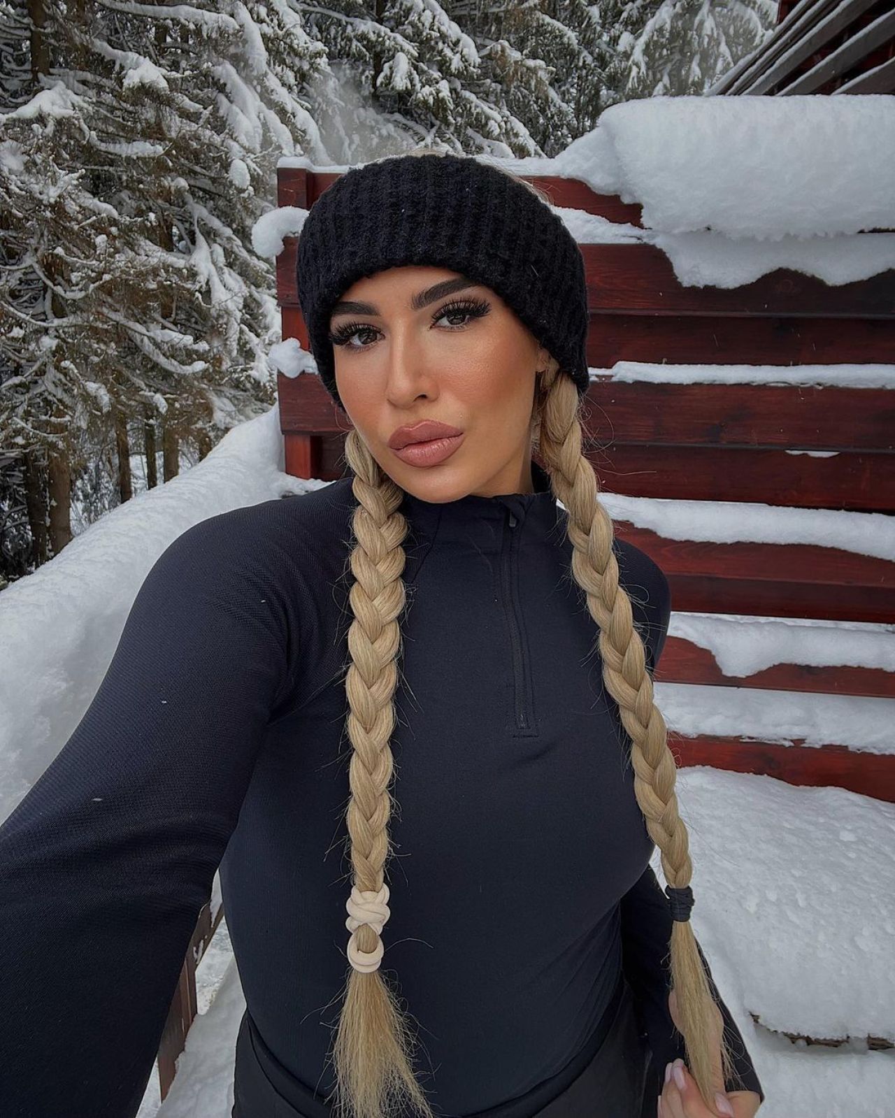 Sarah Dumitrescu a dezvăluit câți bani îi trimitea lunar Anamaria Prodan în SUA: „Mă întrebam de ce eu nu am”_83