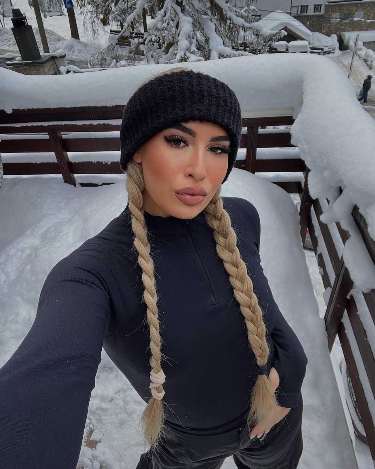 Sarah Dumitrescu a dezvăluit câți bani îi trimitea lunar Anamaria Prodan în SUA: „Mă întrebam de ce eu nu am”_84