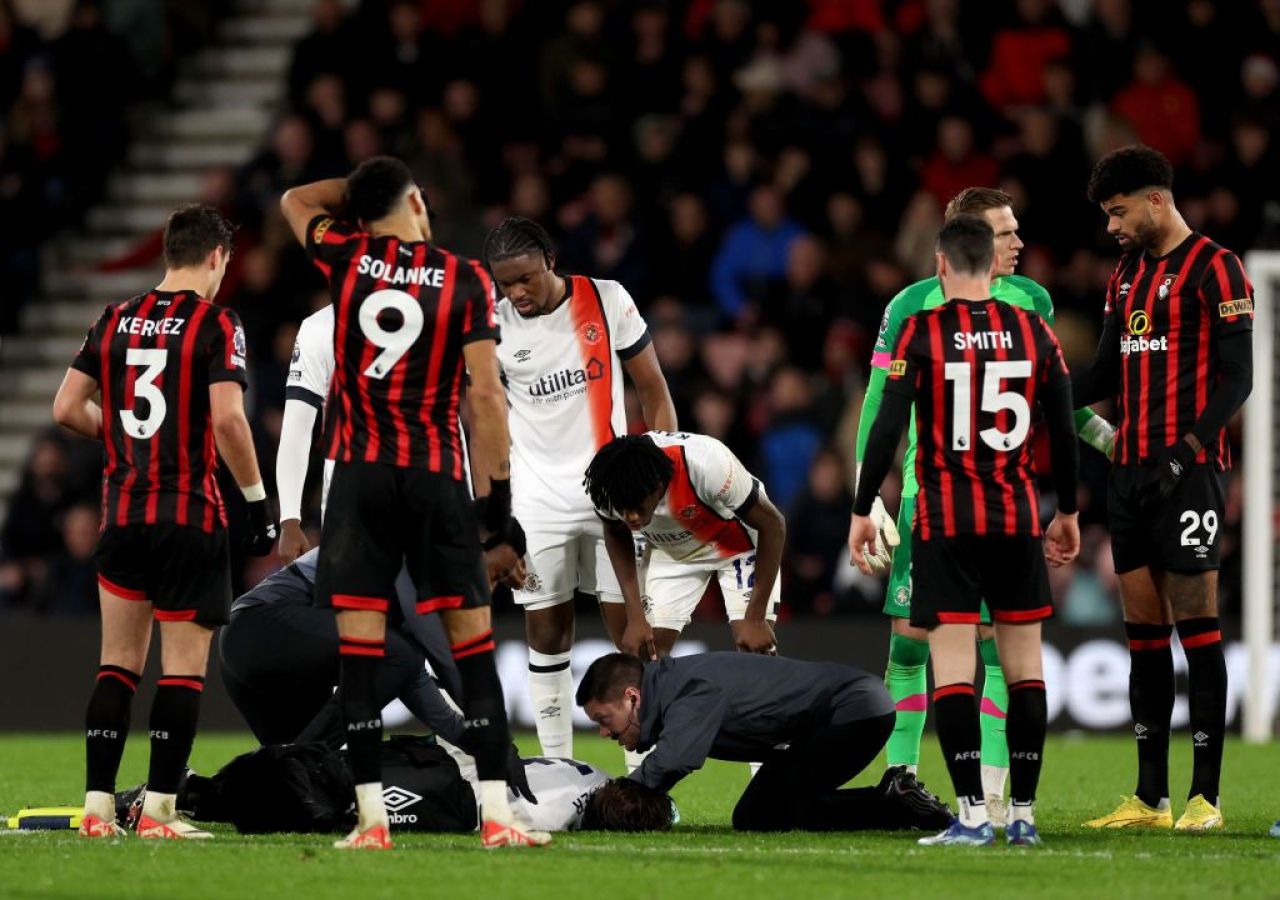 Panică în Premier League! Căpitanul lui Luton s-a prăbușit din nou pe gazon, a doua oară în șapte luni_2