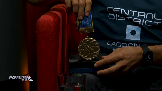 Constantin Popovici și-a prezentat medalia de campion mondial la Poveștile Sport.ro: ”Extraordinar de frumoasă”_3