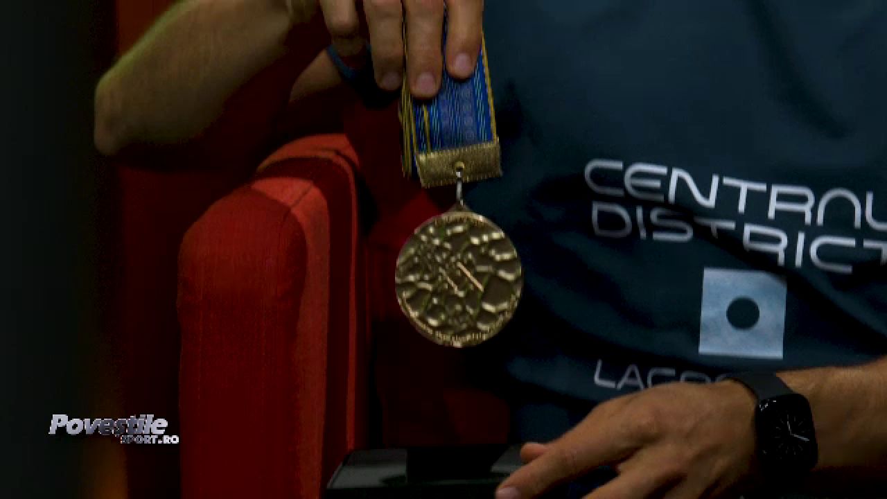 Constantin Popovici și-a prezentat medalia de campion mondial la Poveștile Sport.ro: ”Extraordinar de frumoasă”_4