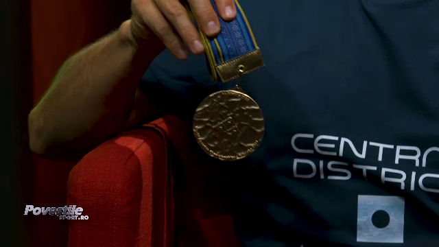 Constantin Popovici și-a prezentat medalia de campion mondial la Poveștile Sport.ro: ”Extraordinar de frumoasă”_6