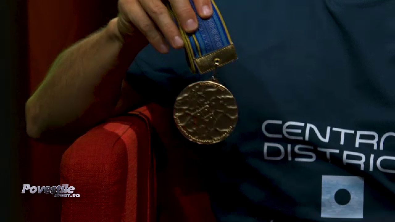 Constantin Popovici și-a prezentat medalia de campion mondial la Poveștile Sport.ro: ”Extraordinar de frumoasă”_6