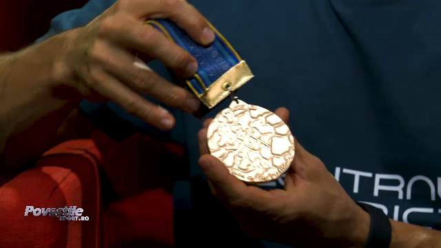 Constantin Popovici și-a prezentat medalia de campion mondial la Poveștile Sport.ro: ”Extraordinar de frumoasă”_9