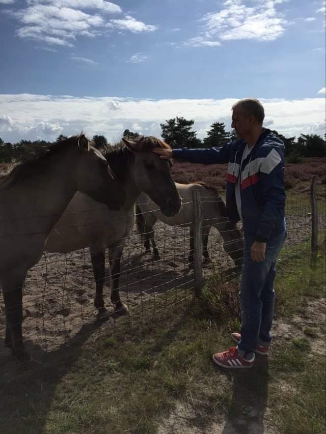 George Bănică, românul stabilit de 31 de ani în Belgia, vorbește despre fabrica de campioni care i-a dat pe De Bruyne și Lukaku. 