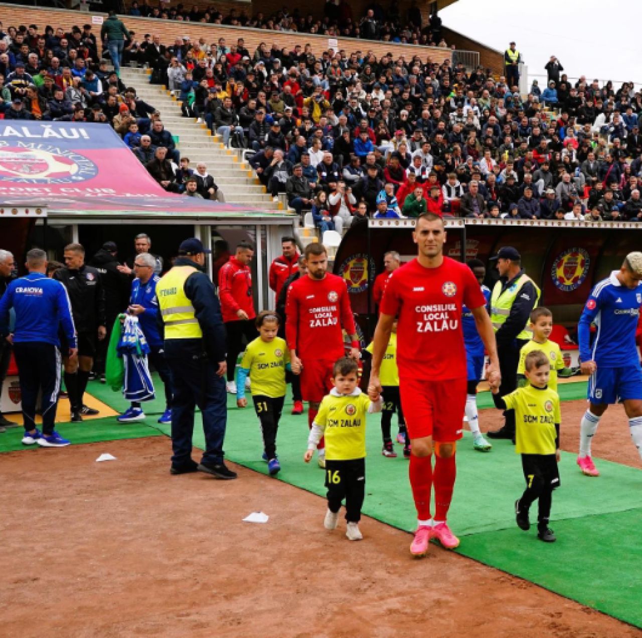 Vârful de 1 milion de euro al lui Becali, dublu campion cu FCSB, rupe plasele în Liga 3! E golgheter și vedetă locală_2