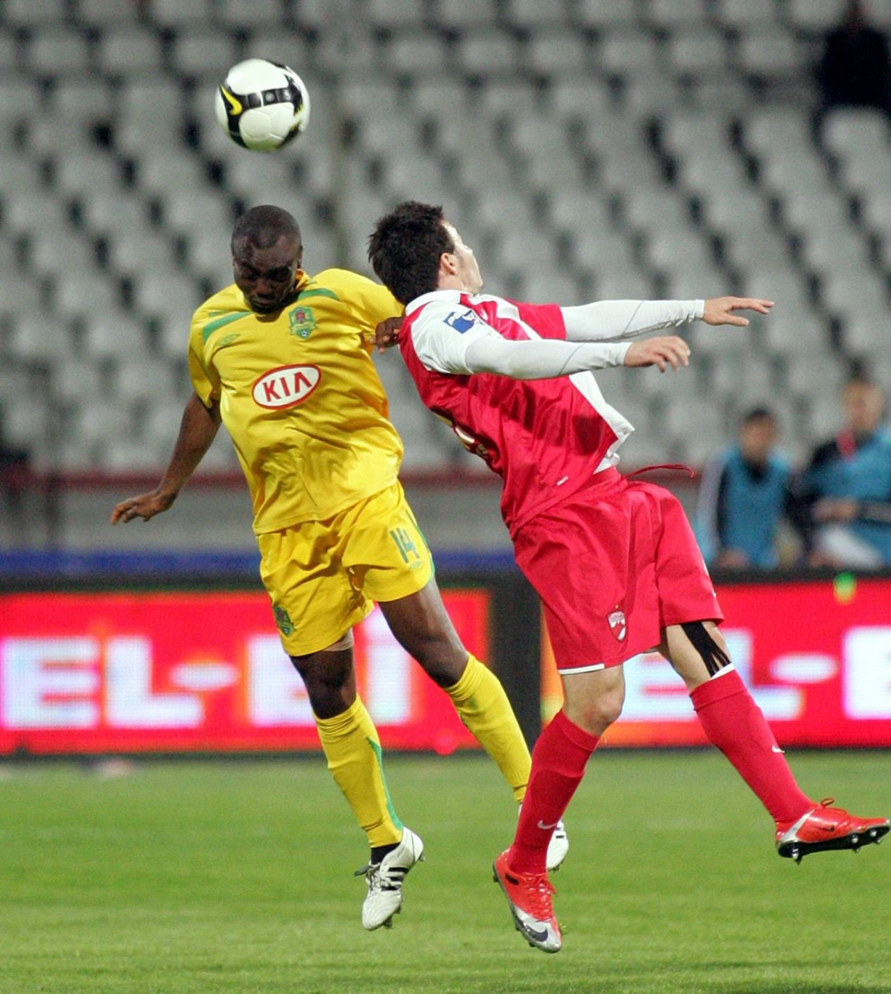 Campionul european titular în naționala Franței care a jucat în Liga 1: ”Karim Benzema era rezervă, așa calitate avea echipa, am venit în România pentru Viorel Moldovan”_9