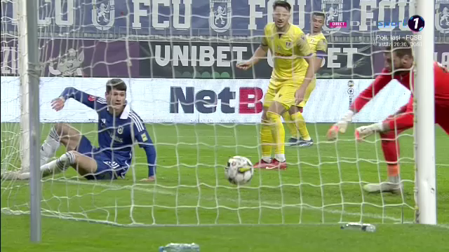 Ratarea sezonului în Liga 1?! Blănuță, izbit de ghinion în FCU Craiova - Petrolul Ploiești_35