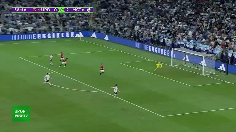 Urawa Red Diamonds - Manchester City: gol Bernardo Silva