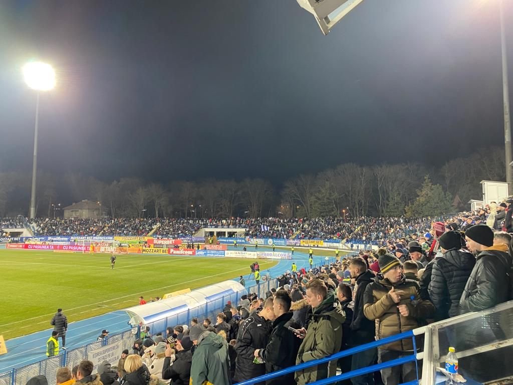 Pe scări, pe scaune sau în picioare! Poli Iași - FCSB a fost sold-out_16