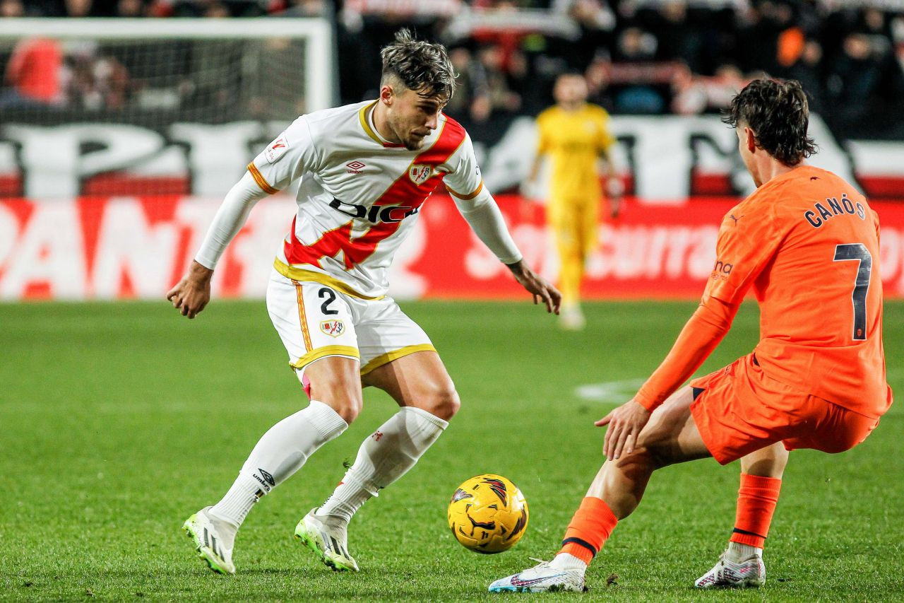 Andrei Rațiu, pe urmele lui Ianis Hagi! Rom&acirc;nul a fost titular la Rayo, dar a primit cea mai mică notă dintre toți